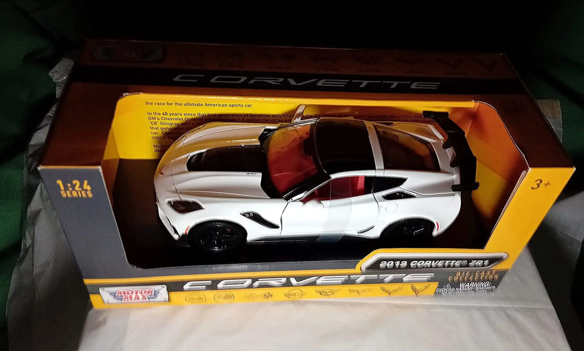 2019 Chevy Corvette , White - Motor Max 79356WH - 1/24 scale Diecast Model Toy Car