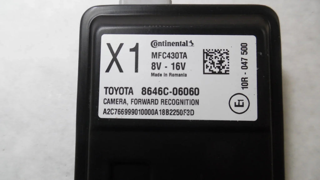 Pre-Owned 2019 Toyota Camry Front View Lane Departure Warning Camera 8646C-06060  (Good)